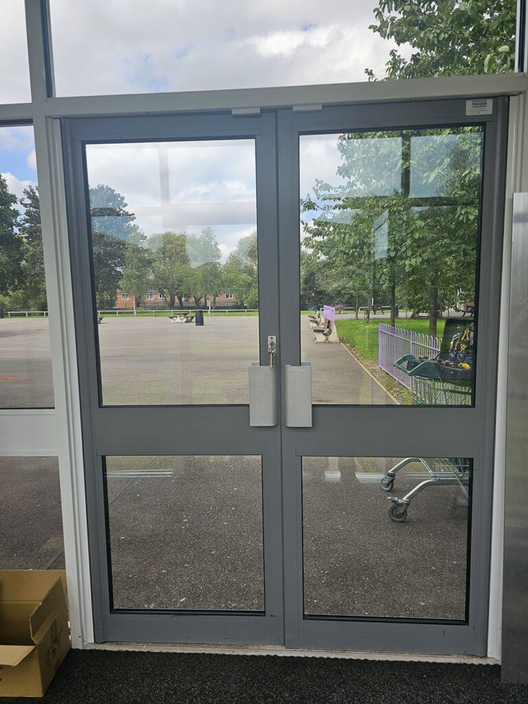 Double Automatic Sliding Door