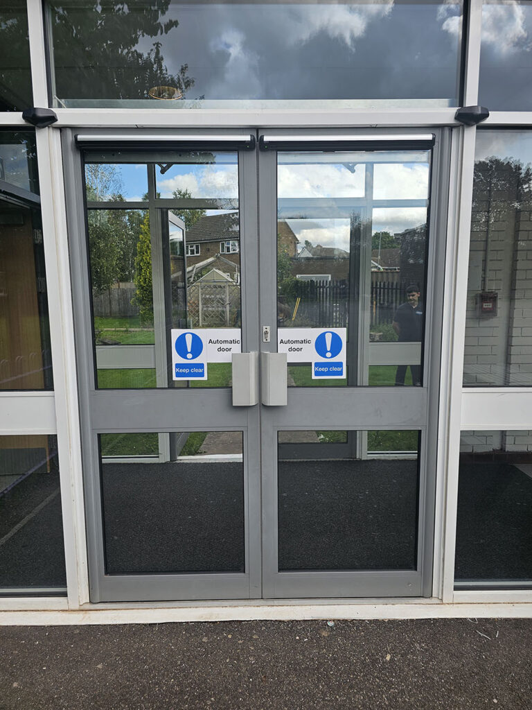 Double Automatic Sliding Door